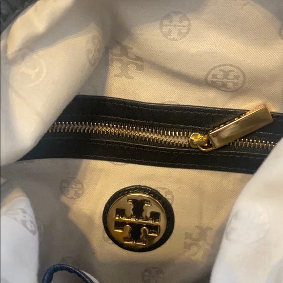 Tory Burch soft black leather convertible purse - Picture 8 of 15